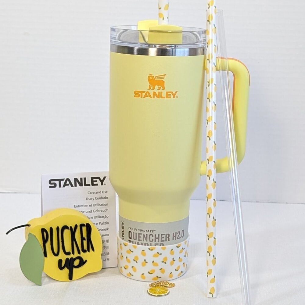 🍋 Stanley Quencher 40oz Sunshine Yellow Tumbler w/ Lemon Accessories & Box NWT - Picture 2 of 7
